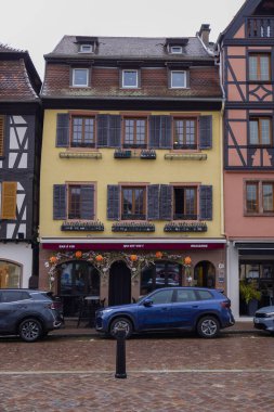 Obernai Fransa 20 Ekim 2025, Bölgede yağmurlu bir günde görüntüler. Fransa 'nın Bas-Rhin idari bölgesinde yer alan komün, Strasbourg' dan sonra Bas-Rhin 'de en çok ziyaret edilen ikinci şehir.