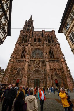 Strasbourg Fransa 20 Ekim 2025, Strasbourg 'daki Notre-Dame Katedrali' nin dış görüntüleri