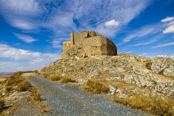 Medieval castle and windmills of Consuegra in Toledo province, C — Stock Photo, Image