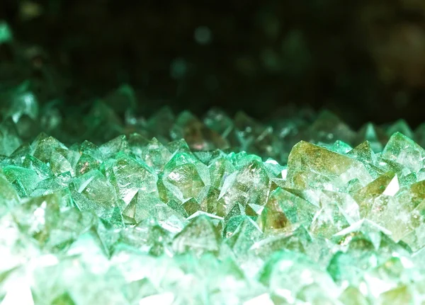 Zöld csillogó kristály kövek textúra — Stock Fotó