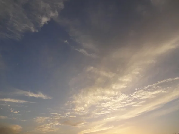Napnyugtakor felhők — Stock Fotó