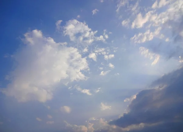 Wolken achtergrond — Stockfoto