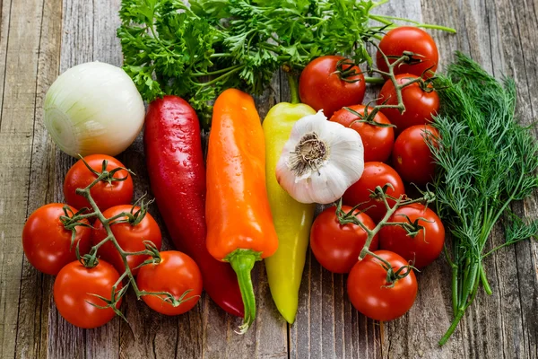 Taze sebzeler ve bitkiler