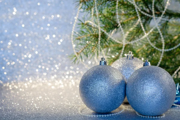 Christmas Decorations op een Blurred CHTERGROND — Stockfoto