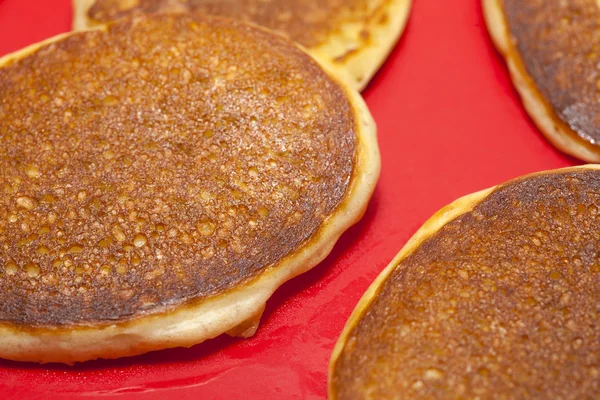 Dicke flauschige frische Pfannkuchen — Stockfoto