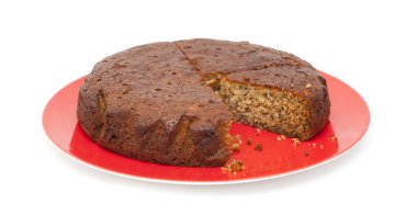 Beyaz arka planda izole edilmiş muzlu kek.