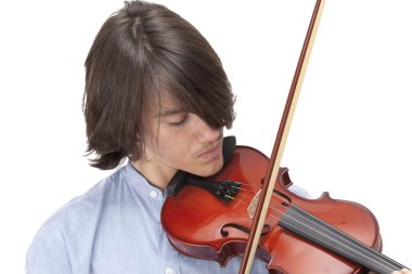 teen uzun sörfçü saç kesimi ile portresi