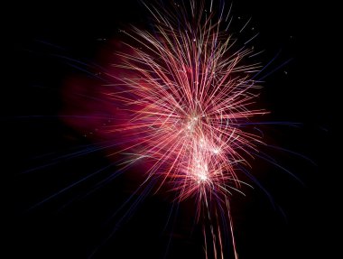 Siyah arkaplanda havai fişekler