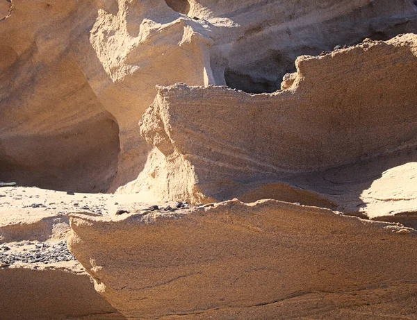 Gran Canaria是岛上西部Punta Las Arenas海角 也叫Playa Artenara 峡谷中惊人的沙石侵蚀人物 — 图库照片