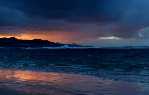 Hermosa Puesta Sol Sobre Playa Las Canteras Las Palmas Gran — Foto de Stock