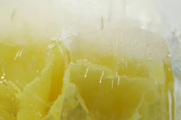 Textura Hielo Con Pequeñas Burbujas Aire Redondas Atrapadas Dentro —  Fotos de Stock