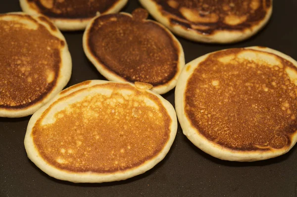 Making Thick Pancakes Dark Griddle Surface — Stock Photo, Image