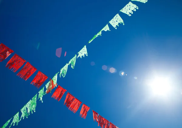 Bunting and sun — Stock Photo, Image