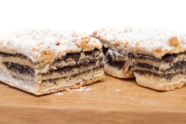 Pastel de semillas de amapola aislado —  Fotos de Stock