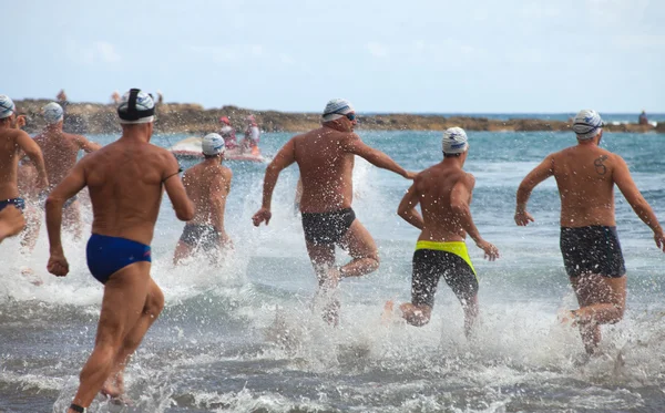 13 septiembre 2014, Gran Canaria, natación marina — Foto de Stock