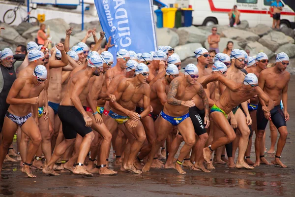 13 septiembre 2014, Gran Canaria, natación marina — Foto de Stock