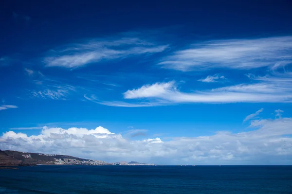 Diferentes tipos de nubes en el cielo —  Fotos de Stock