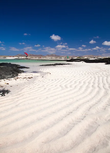 Fuerteventura, vlnitý písek — Stock fotografie