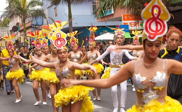 Las Palmas de Gran Canaria Karnevalsumzug für Kinder 2015 — Stockfoto