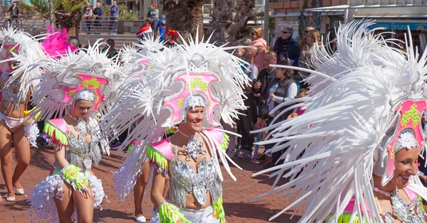 Las Palmas de Gran Canaria Beach carnival 2015 parade on the Las — Stock Photo, Image