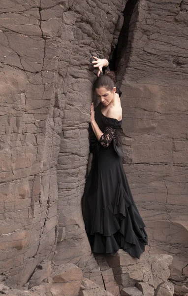 Flameco dancer in a basalt ravine — Stock Photo, Image