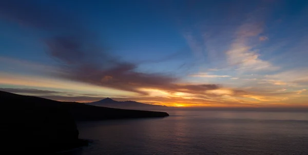 Spektakulärer Sonnenaufgang über Teide — Stockfoto