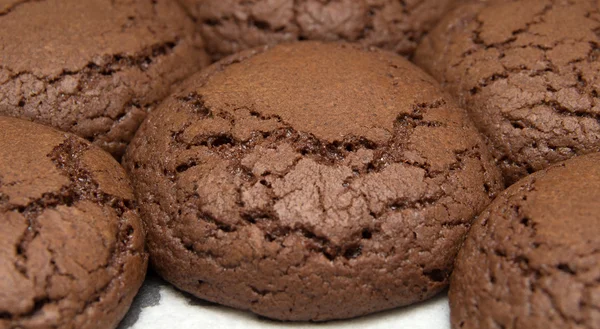 Nyligen gjorda chokladkakor — Stockfoto