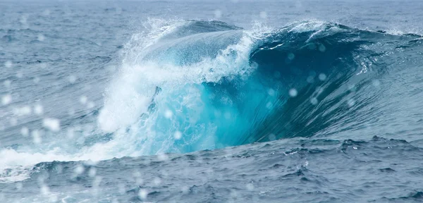 Breaking waves — Stock Photo, Image