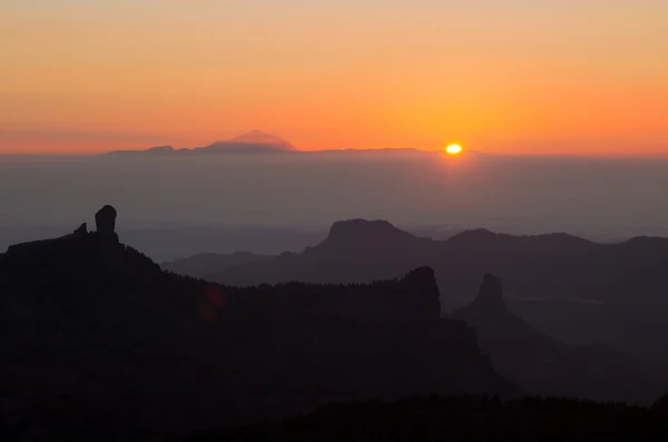 Teide Tenerife üzerinde şaşırtıcı günbatımı — Stok fotoğraf