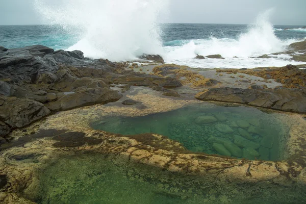 Gran Canaria, área de Banaderos, piscinas rochosas — Fotografia de Stock