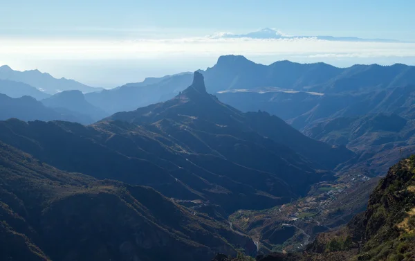 Gran Canaria, Caldera de Tejeda, iltapäivävalo — kuvapankkivalokuva