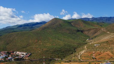 Gran Canaria, Telde belediyesinin güneyindeki Cuatro Puertas mağara kompleksinden görüntü