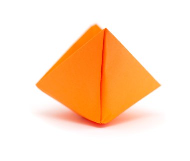 katlanmış kağıt tekne