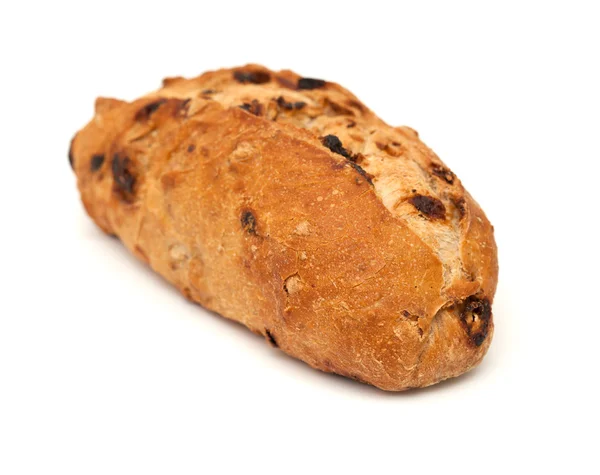 Хліб з родзинками та волоськими горіхами — стокове фото