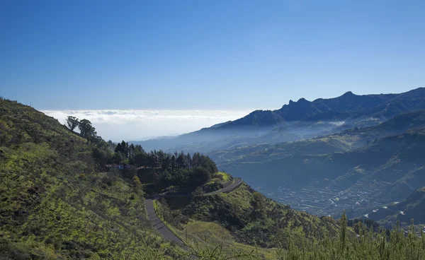 Ve vnitrozemí střední Gran Canaria, Las Cumbres, nejvyšší oblasti t — Stock fotografie