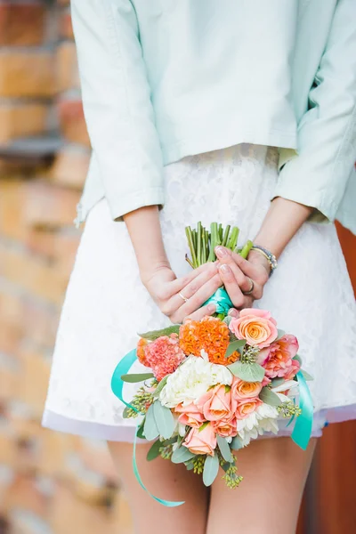 Bukett, brud, brudgum, klänning, fotografering, blommor, bröllop — Stockfoto