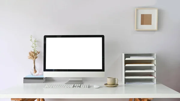 Computer White Blank Screen White Working Desk Bookshelf Wireless Mouse — Zdjęcie stockowe