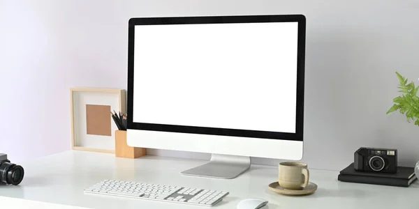 White Blank Screen Monitor Desk Office Equipment — Zdjęcie stockowe