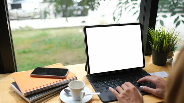 Cropped Shot Young Woman Typing Keyboard Wooden Table — Stock fotografie