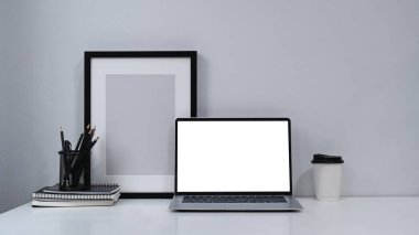 dizüstü bilgisayar ve kahve, 3D resim