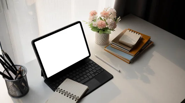 Biuro Domowe Tabletem Komputerowym Notebookiem Rysikiem Uchwytem Ołówek — Zdjęcie stockowe