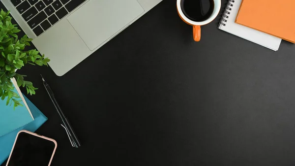 Modern Workspace Laptop Smart Phone Coffee Cup Notebook Plant Black — Stockfoto