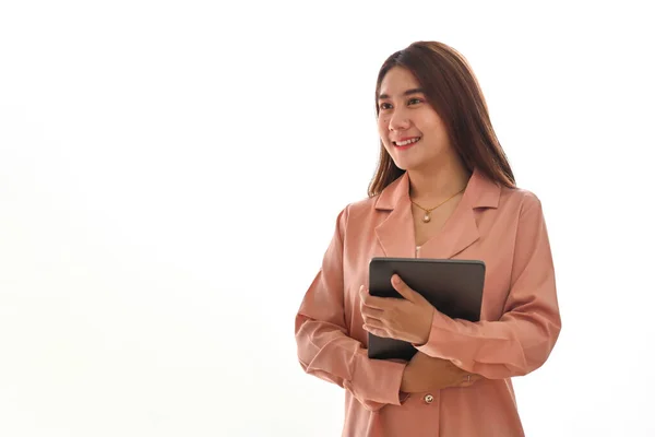 Mulher Negócios Bonita Sorrindo Segurando Tablet Digital Isolado Fundo Branco — Fotografia de Stock