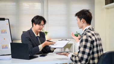 Röportaj konsepti, mülakat adayı toplantı odasına iş başvurusu.