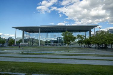 Berlin, Almanya - 01 Temmuz 2018: Paul Loebe Evi - Almanya Federal Cumhuriyeti Parlamentosu 'nun yan kuruluşu