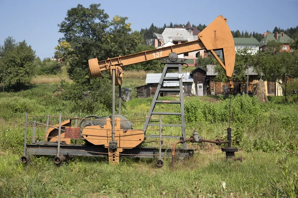 석유 생산에 대 한 Pumpjack — 스톡 사진