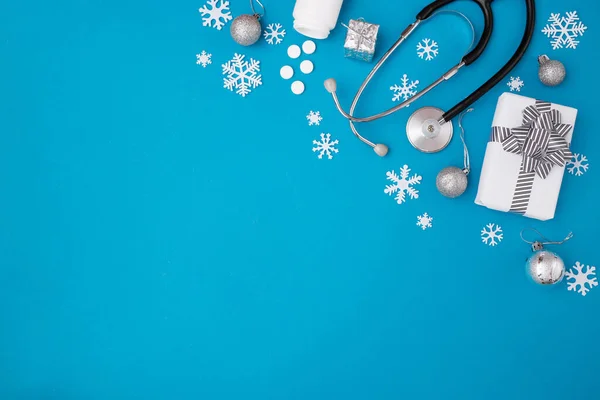 Navidad Tarjeta Felicitación Medicina Portapapeles Blanco Decoraciones Navideñas Pastillas Sobre —  Fotos de Stock