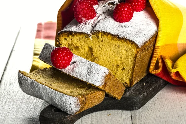 Bolo de pão fresco — Fotografia de Stock