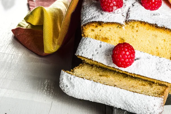 Bolo de pão fresco — Fotografia de Stock