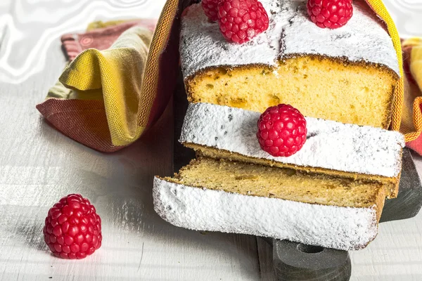 Bolo de pão fresco — Fotografia de Stock